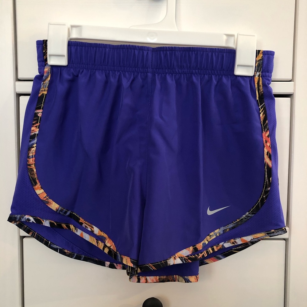 Women’s Nike Tempo Shorts - XS - NEW WITH TAGS